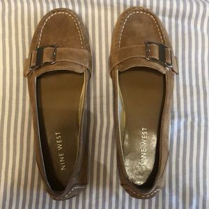 NWOT tan suede Nine West driving loafers